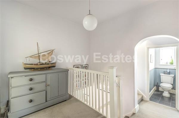 Copthall Drive/Holmdene Avenue, Mill Hill
